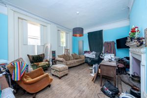 Sitting Room- click for photo gallery